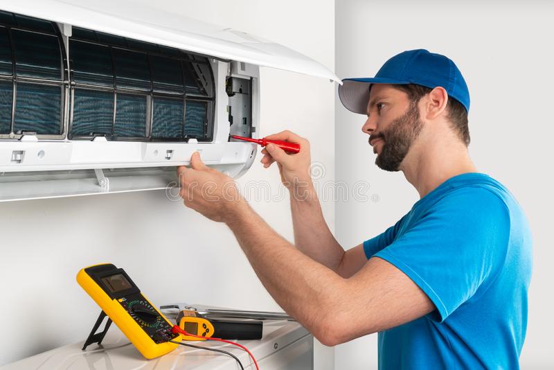 You are currently viewing Choosing the Right AC Repair Service in Bhubaneswar: Factors to Consider